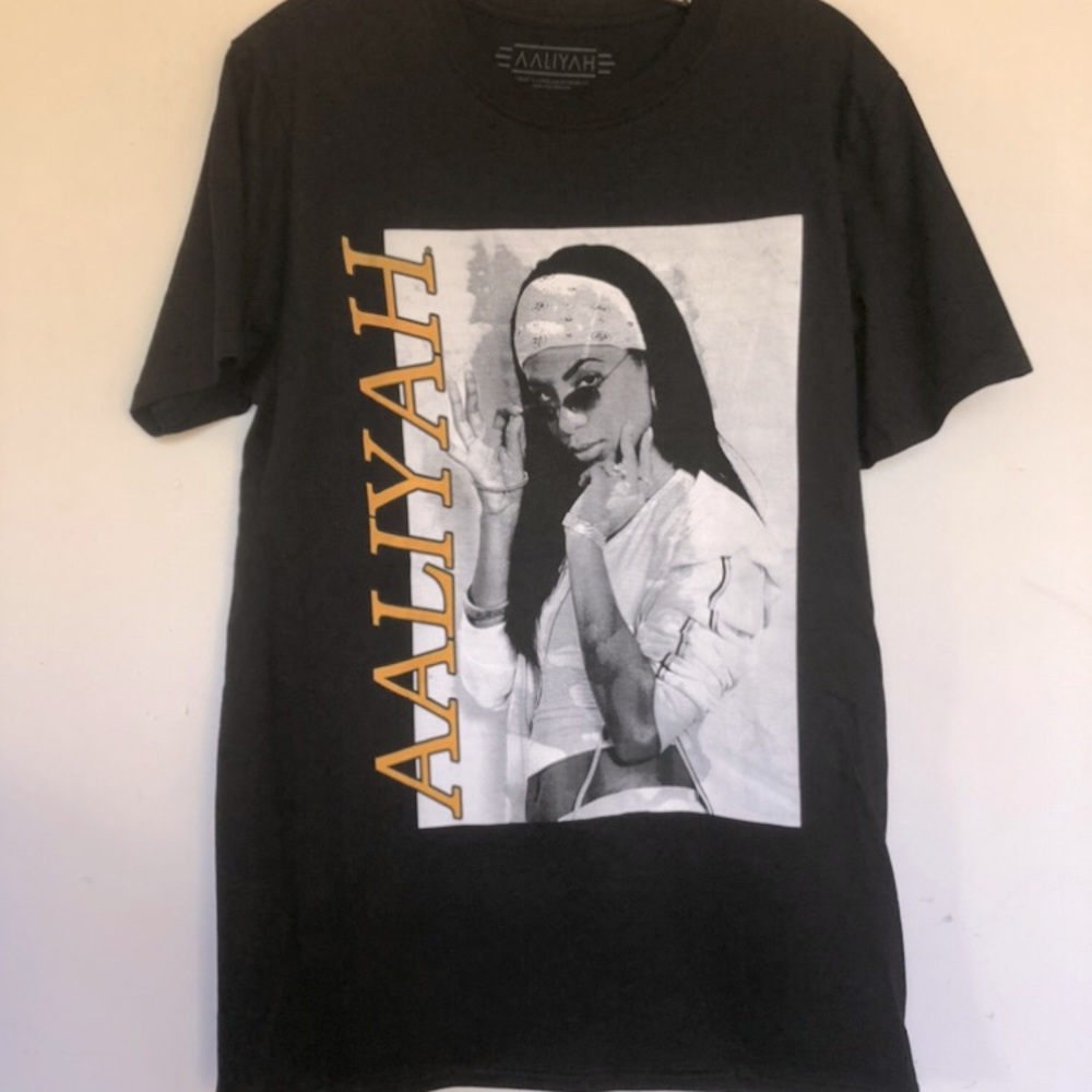 Aaliyah Black & White Photo Tee Shirt